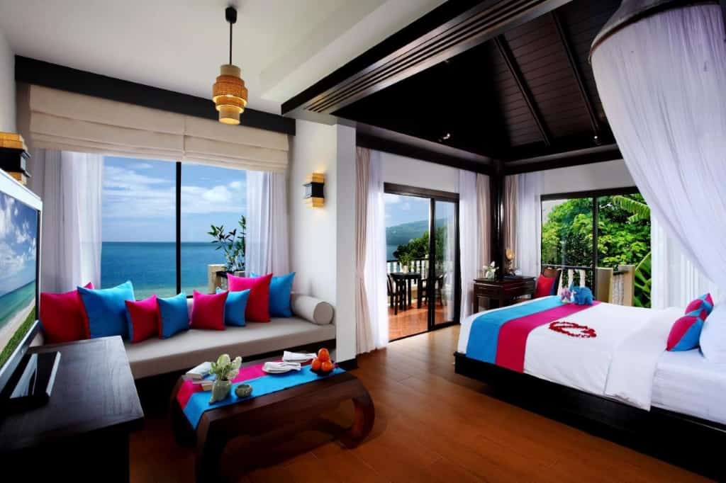 Namaka Resort Kamala - SHA Extra Plus - a modern, vibrant and 5-star resort providing guests with panoramic views of the Andaman Sea
