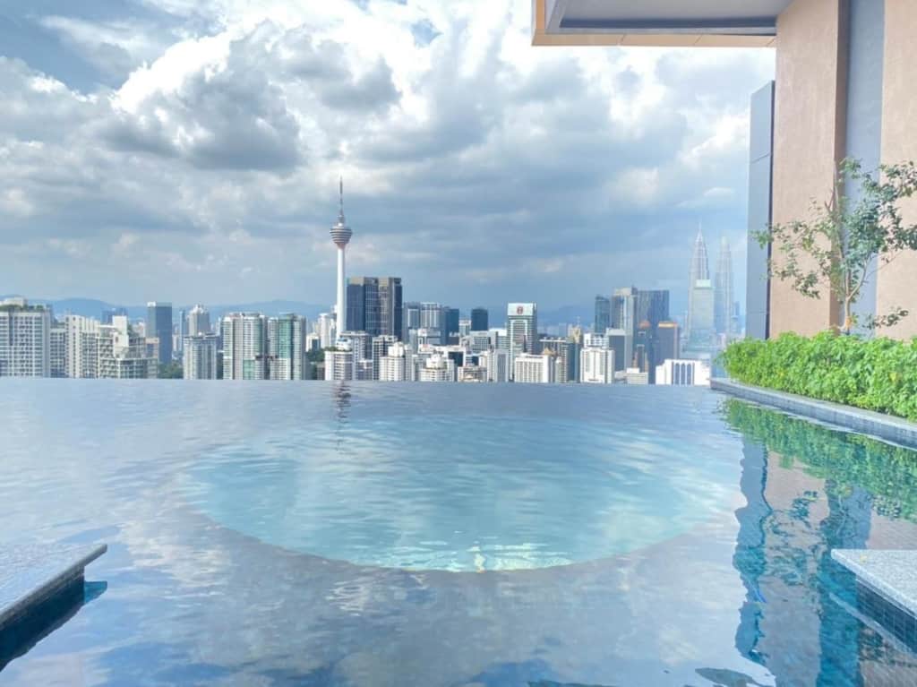 The Dolphin Lucentia Bukit Bintang KLCC Kuala Lumpur - a stylish, chic and modern accommodation featuring an infinity pool overlooking the city 